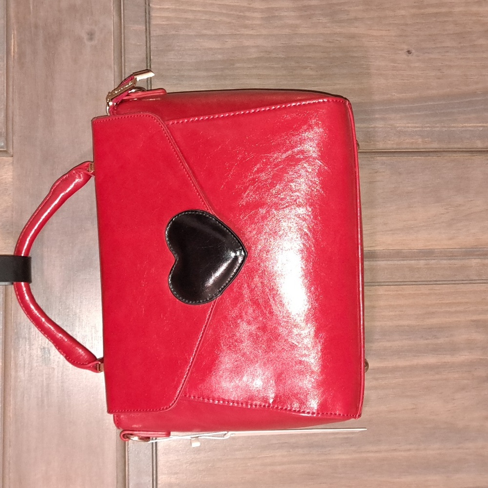New Pink Haley Valentine Heart Envelope purse❤️
